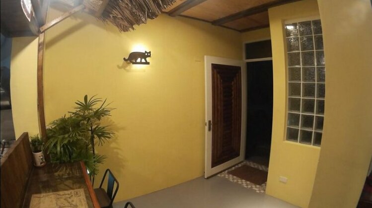 On Board Hostel - Photo2