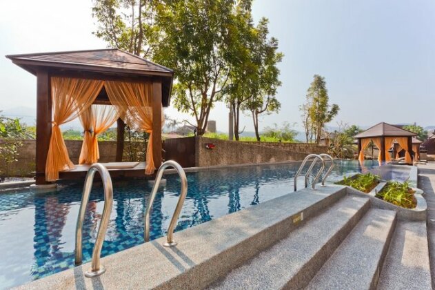 The Loft Seaside Suites - Photo2