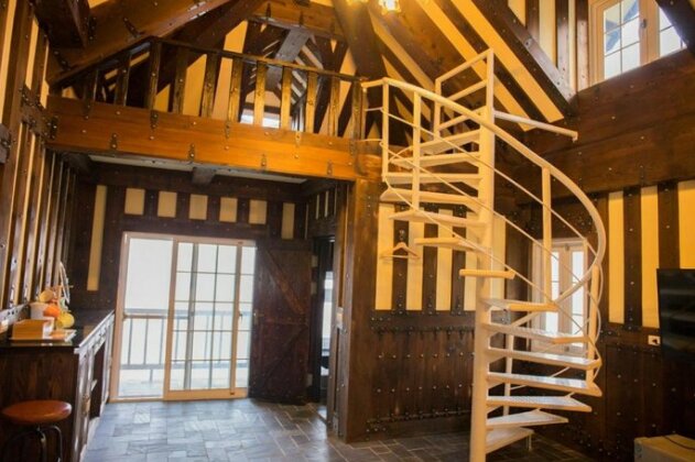 Black Forest Manor - Photo2