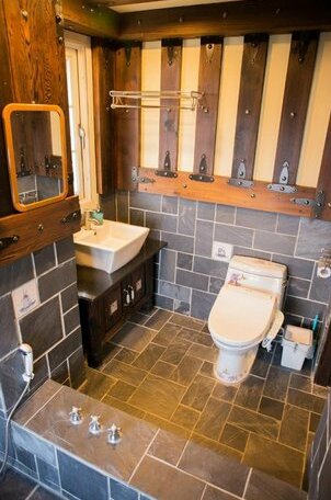 Black Forest Manor - Photo5