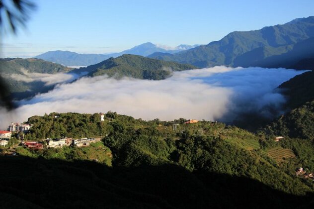 Cloudshometown - Photo5