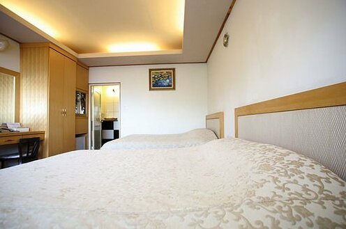 Emmanuel Farm House - Photo4