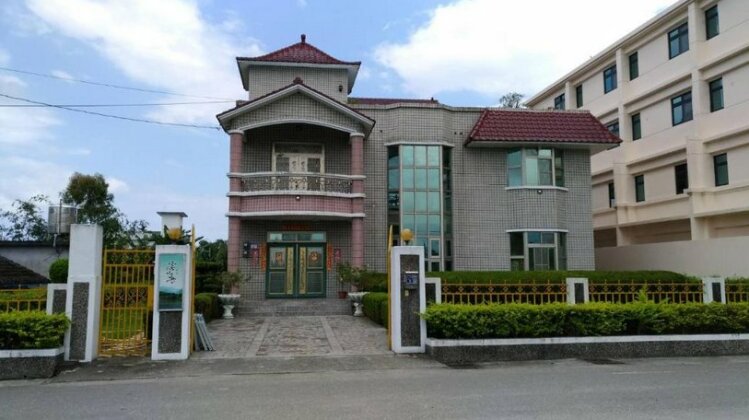 Photo 4