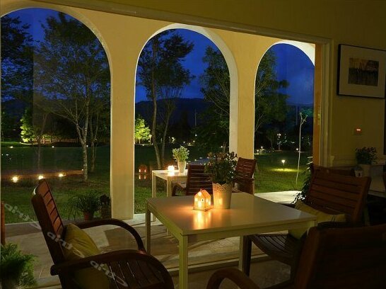 Focaccia Manor - Photo2