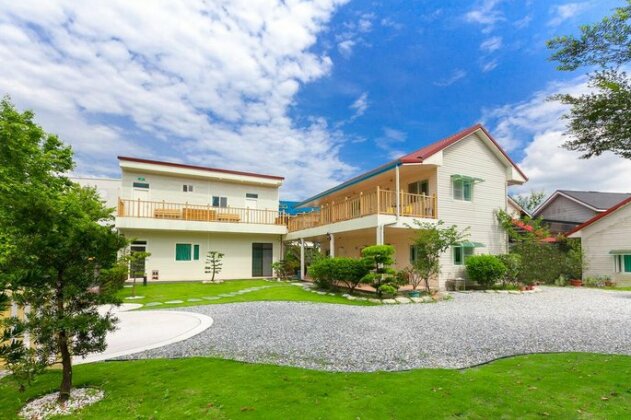 Yuan Qiwu Homestay