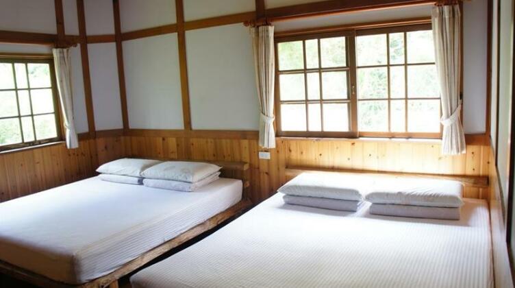 Old Five Guesthouse - Photo4