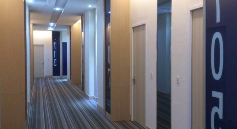 I-Deal Hotel - Photo4
