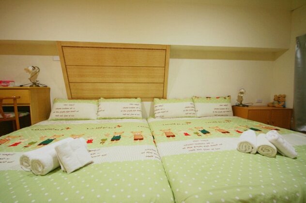 New Decoration Taichung City Baodong Accommodation/6 12 People/Living Room/Kitchen/3 Bathrooms/Parki - Photo2