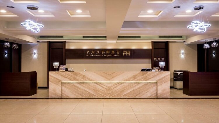 Regal International Hotel - Photo4