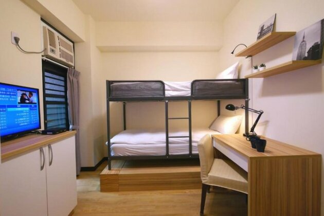 Traveler No 3 - Photo3