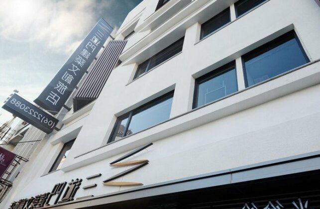 3 Door Hotel - Photo2