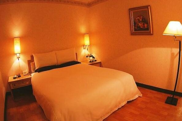 Asia Emperor Hotel - Photo2