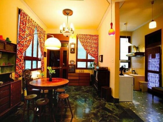 Blooming Iron Bed and Breakfast - Photo4