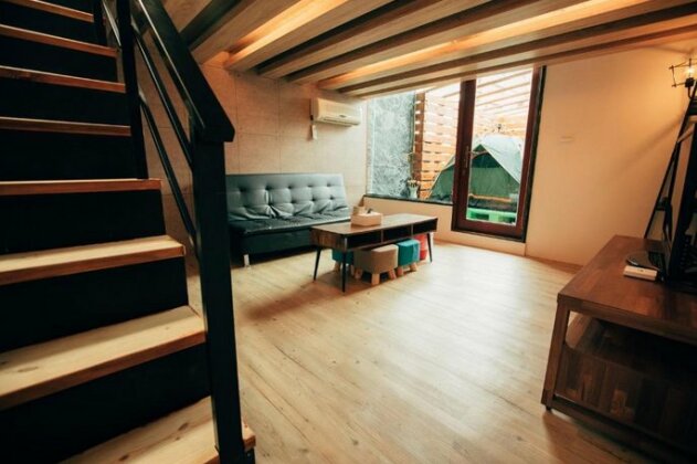 Cho's Home - Photo2