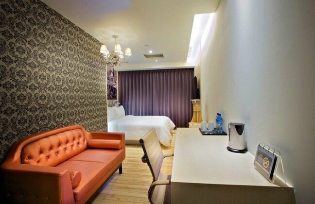 FX Hotel Tainan - Photo5