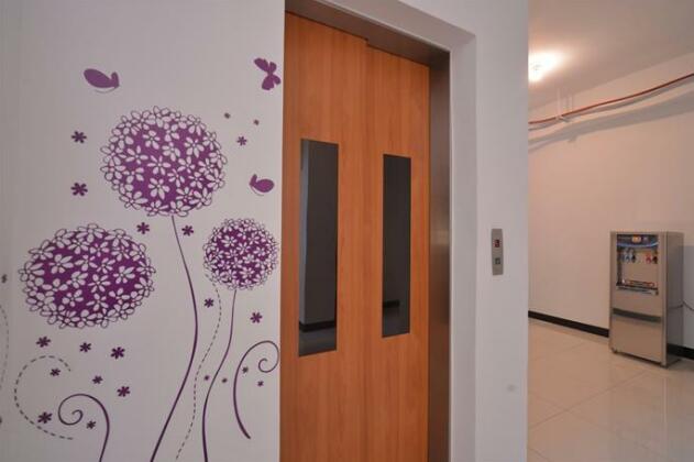 Great East Gate Hostel - Photo5