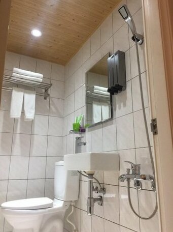 H J Hostel - Photo2