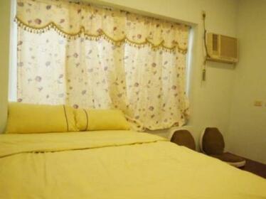 Islow Sofa Guest House
