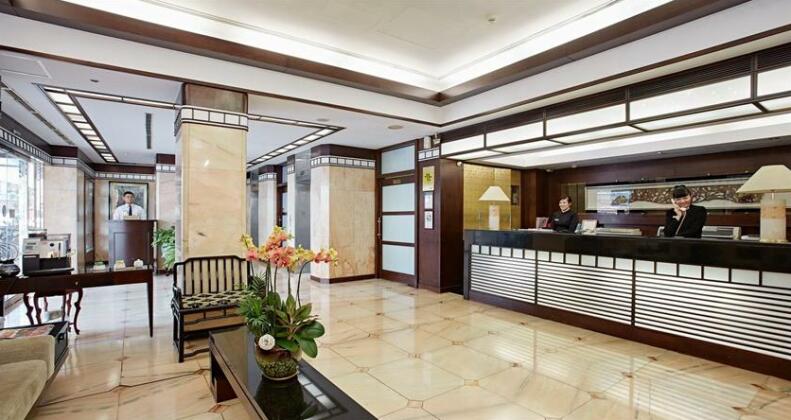 La Plaza Hotel - Photo2