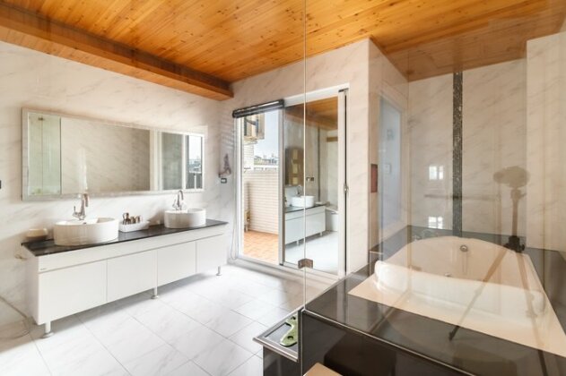 Lin's Home - Photo3