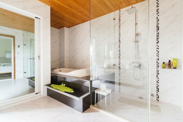 Lin's Home - Photo4