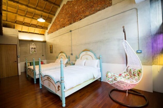 Three Houses Inn - Photo4