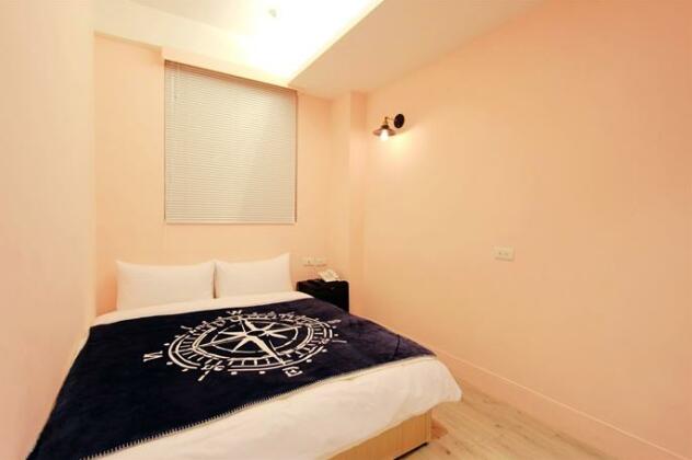 Cheers Hotel - Photo2