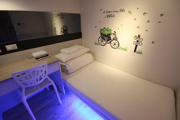 Royal Hours Deluxe Inn One - Photo4