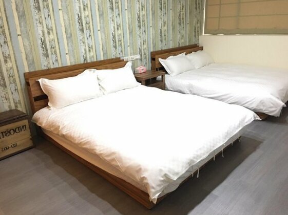 Taipei Ximen Apartment-Standard Quadruple Room-201