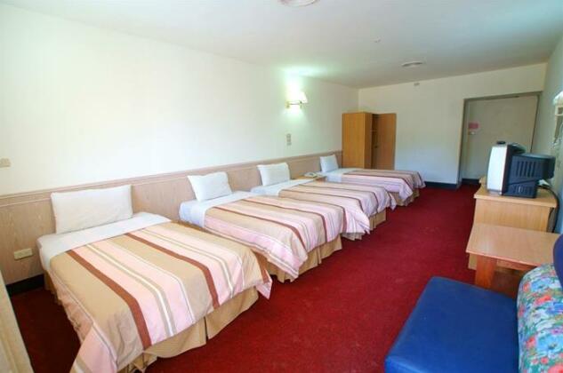 Earth Garden Inn - Photo2