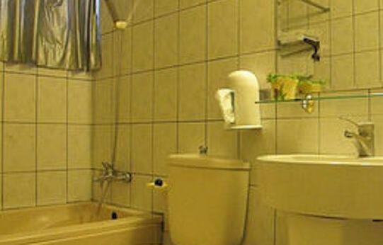 New Bay Hotel - Photo2