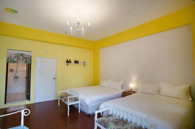 Rose Castle - Photo5