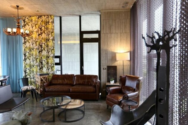 Castle-W - Photo4