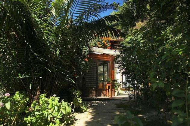 Crossing The Rainbow Bridge B&B - Photo2