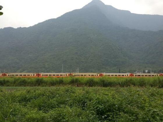 Railway Handmade Homestay - Photo3