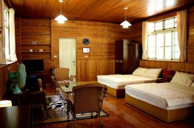Chalets located SunMoonLake - Photo3