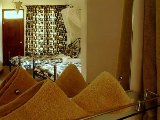 Ahadi Lodge - Photo4