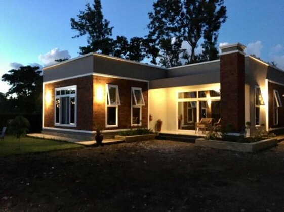 Dexter Homes