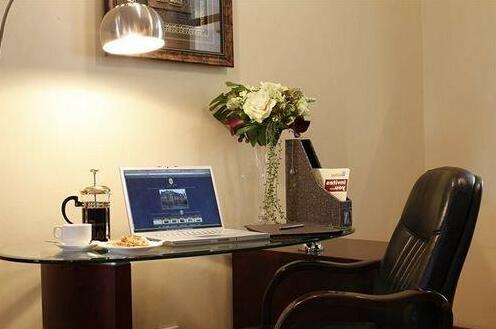 East African Hotel All Suites - Photo4