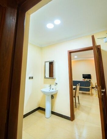 Kibo Palace Apartments - Photo2