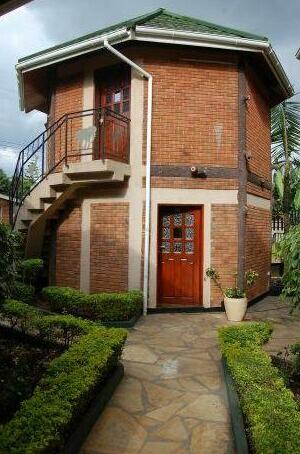 Leisure Safari Lodge