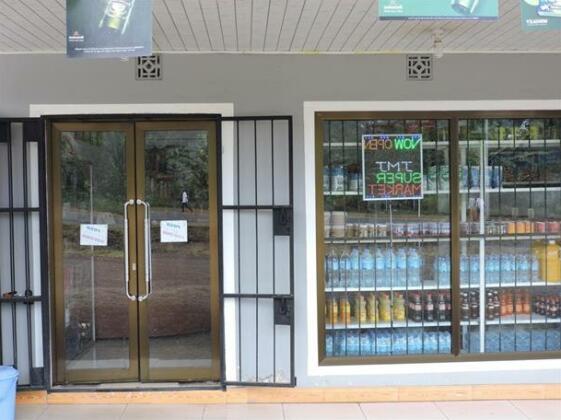 Leons Lodge - Photo2