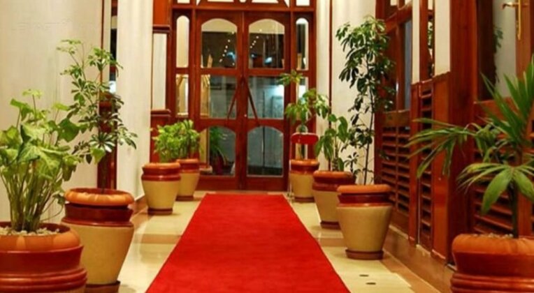 Natron Palace Hotel - Photo2