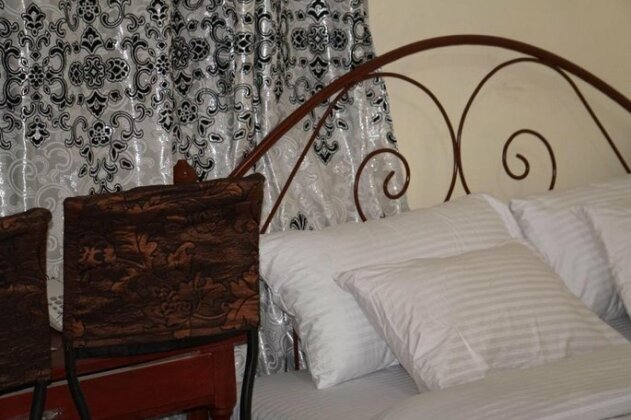 Okaseni Lodge - Photo4