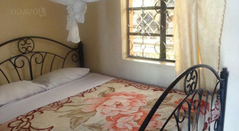 Rexona B Guest House - Photo3