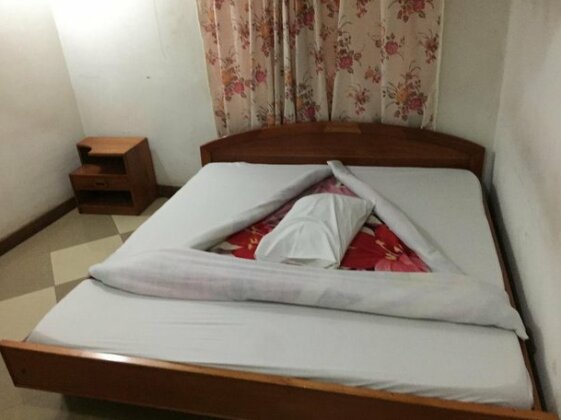 Seven Eleven Hotel - Photo2