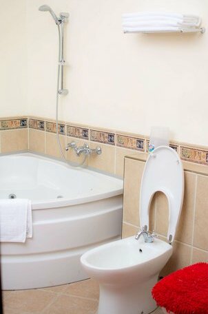 The Naura Springs Hotel - Photo5