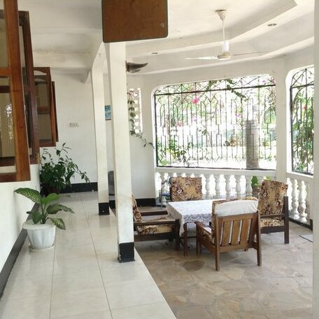 Homestay - Host available at Dar es Salaam - Photo2