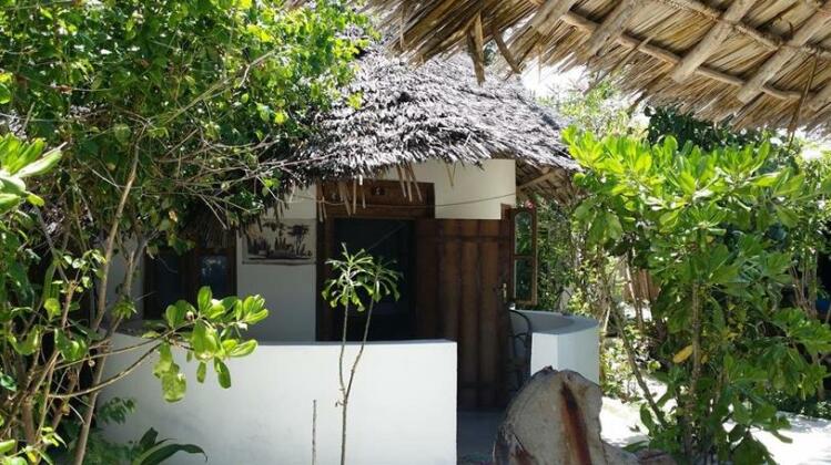 Alhapa Beach Hotel - Photo2