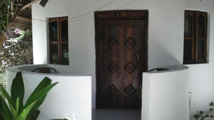 Alhapa Beach Hotel - Photo3
